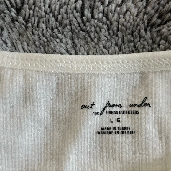 ✨ SOLD ✨ Urban Outfitters | Out From Under Seamless Halter Bra Top - Picture 3 of 3